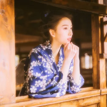 Mulheres Tradicional Japonesa de Quimono Estampas Florais Clássico Roupão Yukata Retro Longo Vestido de Cosplay Traje de Fotografia Desgaste